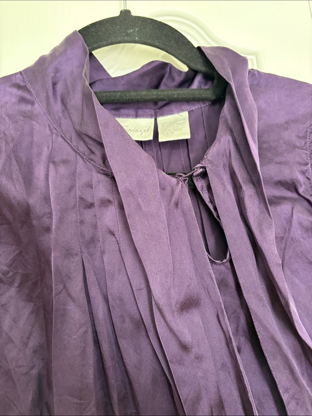 Spiegel Vintage Sleeveless Silk Tie-Neck Blouse - Purple 16 - Picture 3 of 7